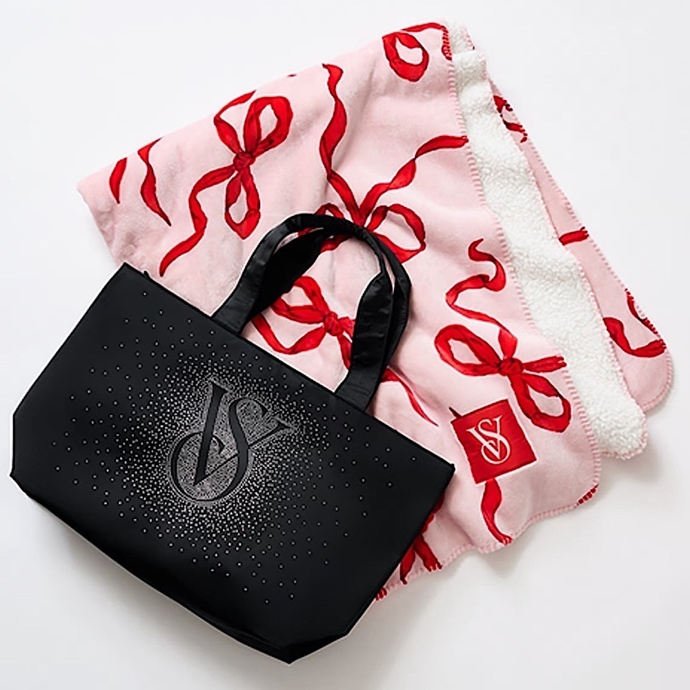 🆕 Victoria’s Secret | Shine Tote Bag & Cozy Blanket - Perfect Gift ✨